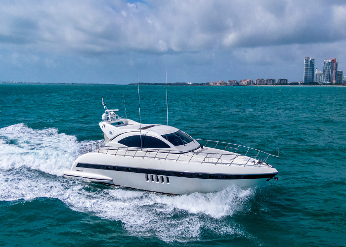 Mangusta Yacht