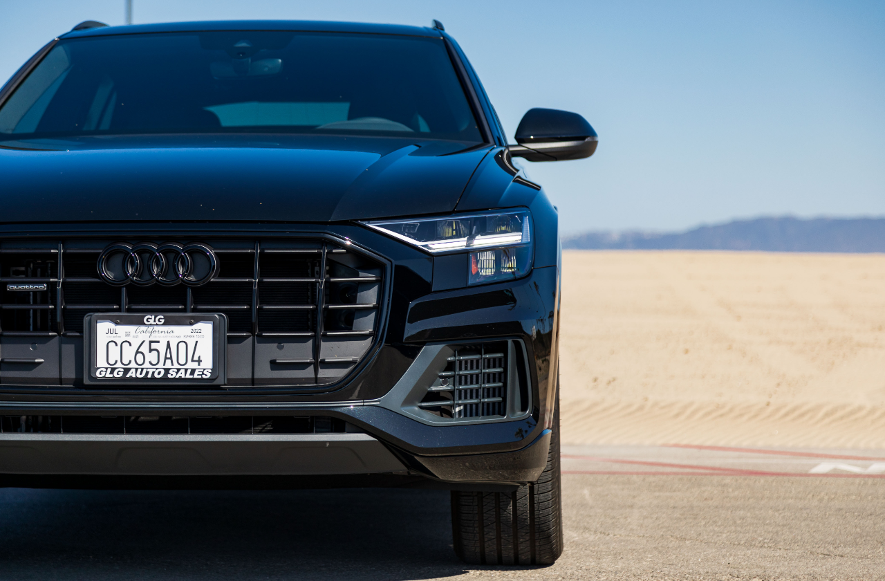 Audi Q8 Black (27)