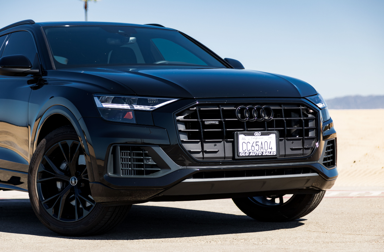 Audi Q8 Black (28)