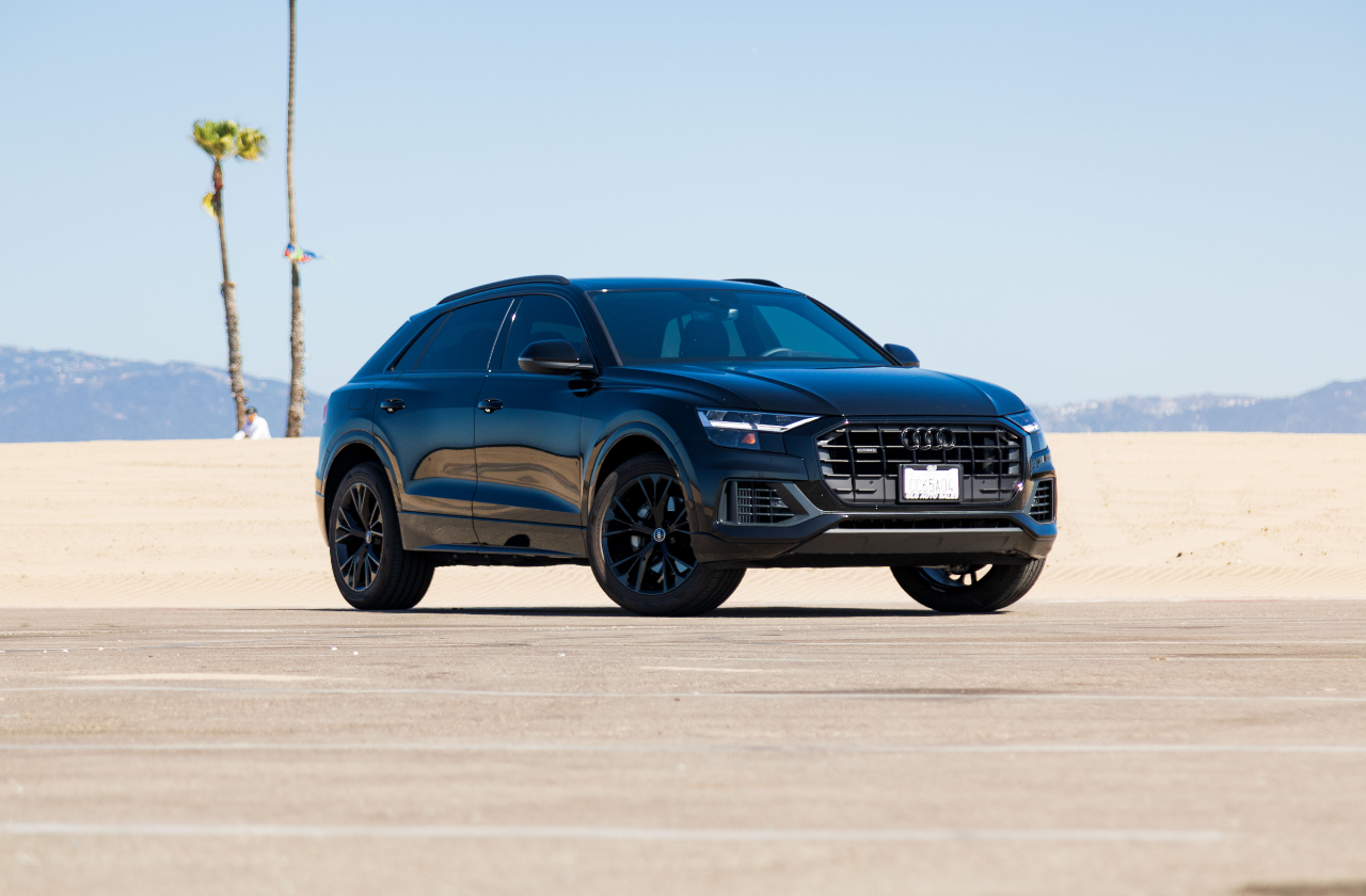 Audi Q8 Black (8)