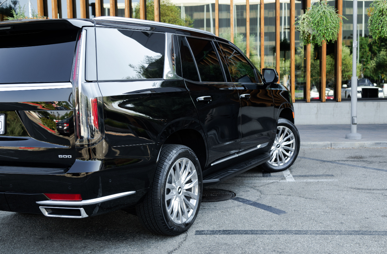 Black Escalade (28)