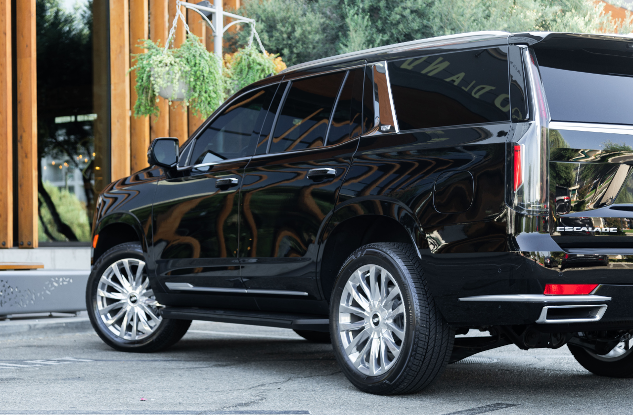 Black Escalade (32)