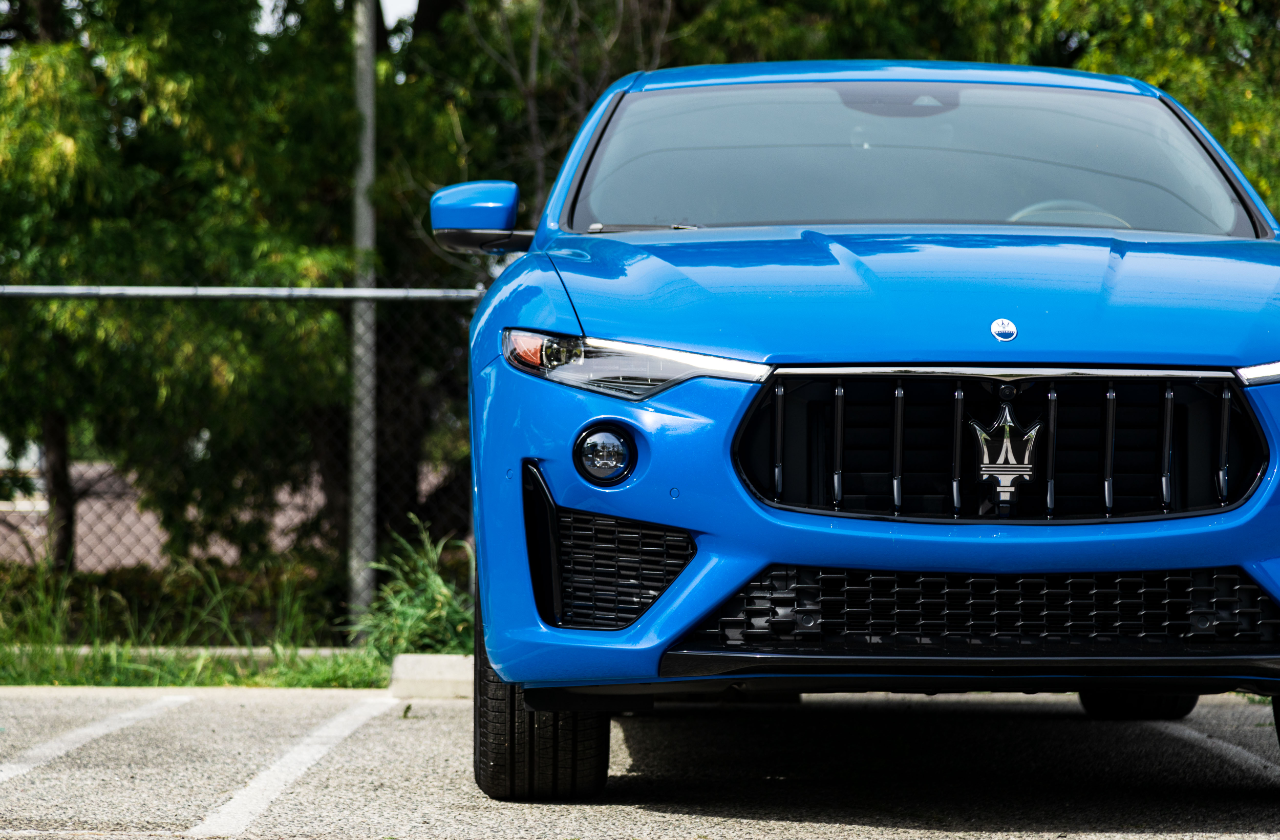 Blue maserati SUV (23)