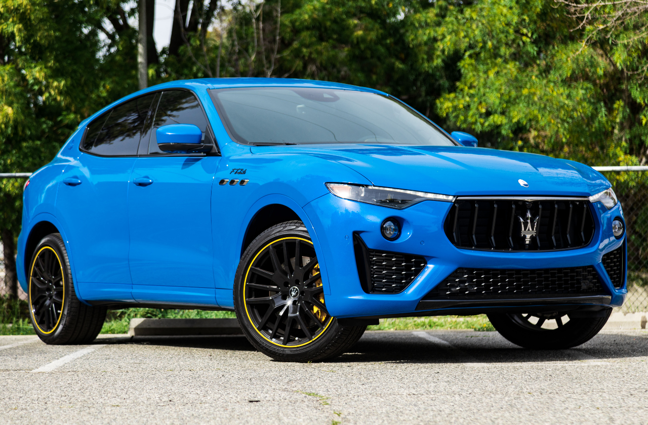 Blue maserati SUV (35)