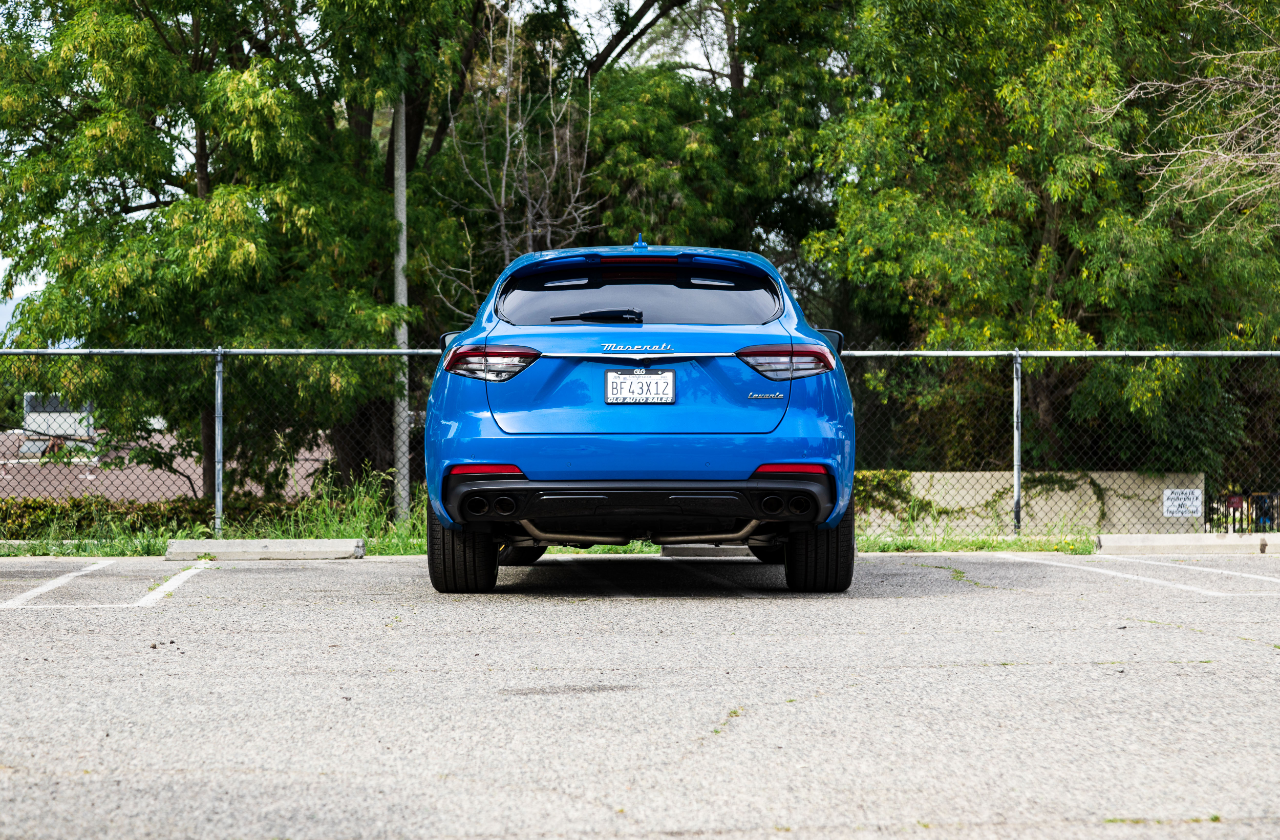 Blue maserati SUV (6)