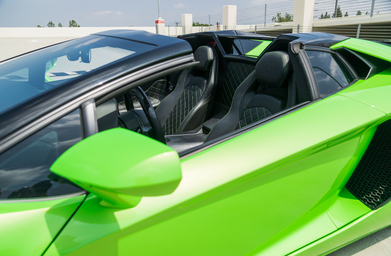 Green Lamborghini Aventador (23)