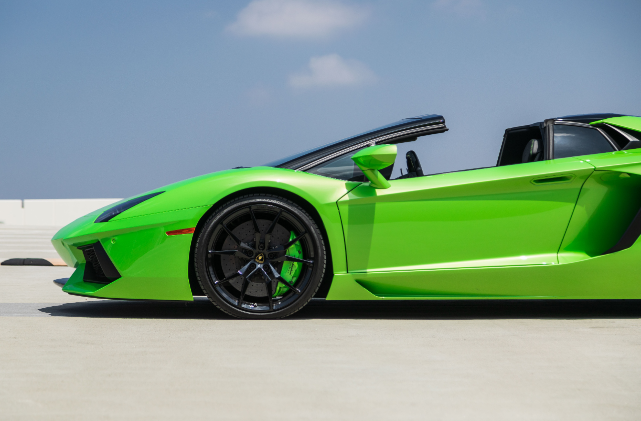 Green Lamborghini Aventador (28)