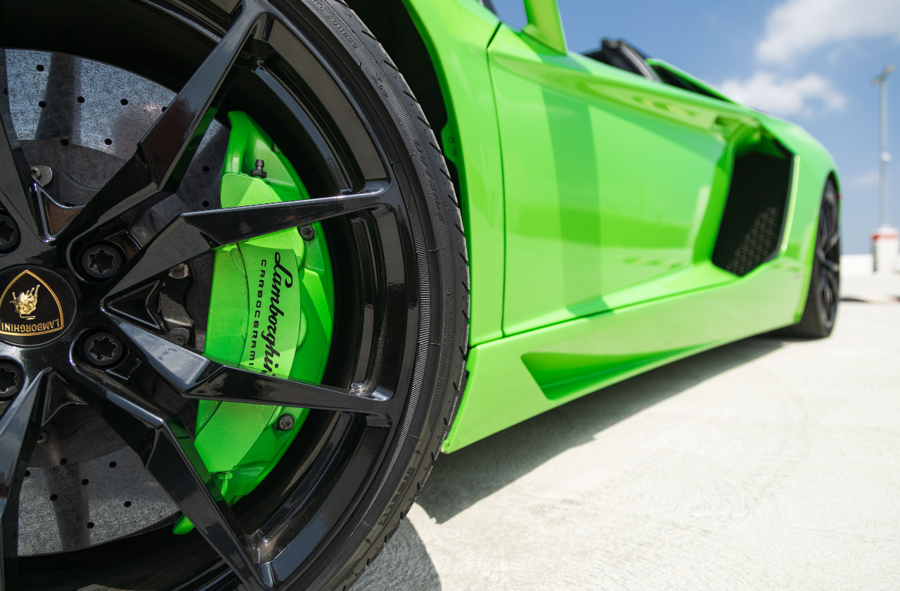 Green Lamborghini Aventador (39)