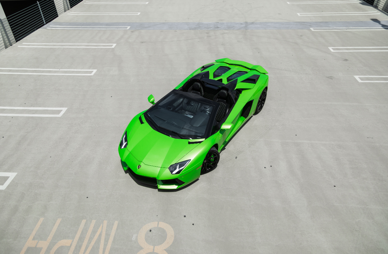 Green Lamborghini Aventador (49)