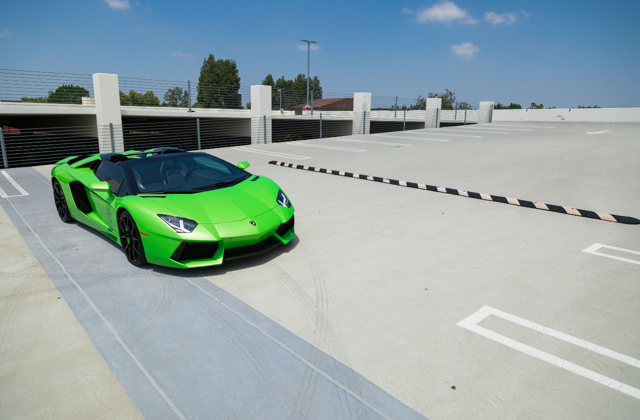 Green Lamborghini Aventador (63)