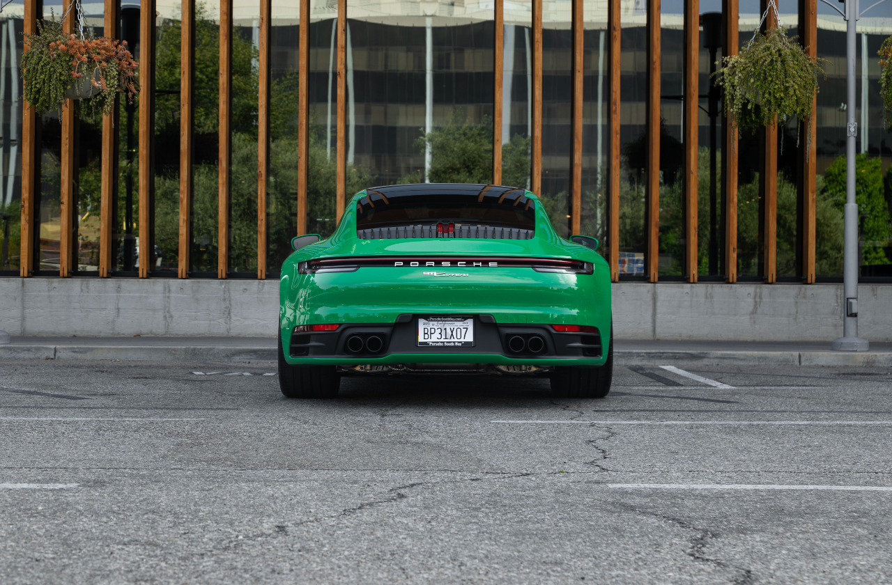 Green Porsche 911 (10)