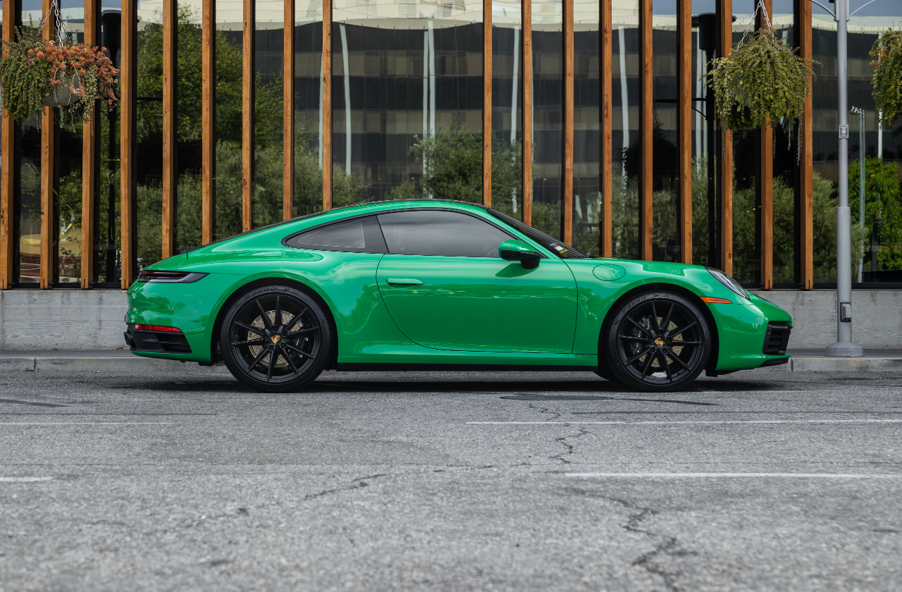 Green Porsche 911 (11)