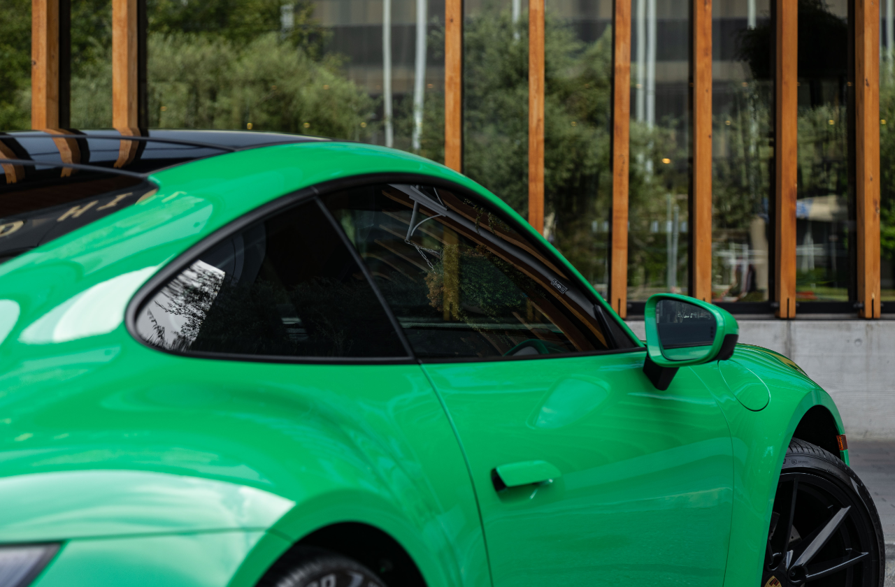 Green Porsche 911 (33)