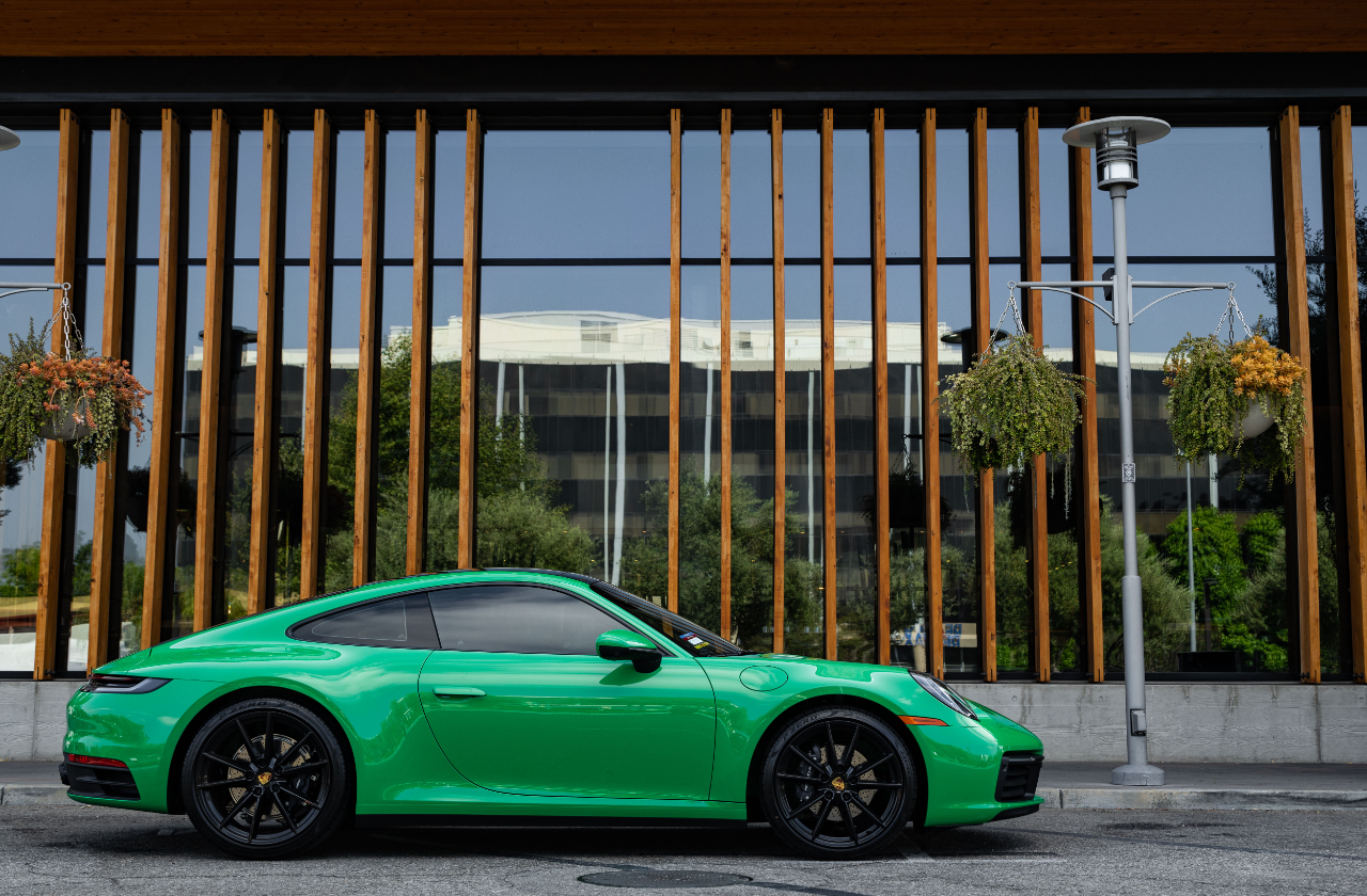 Green Porsche 911 (40)