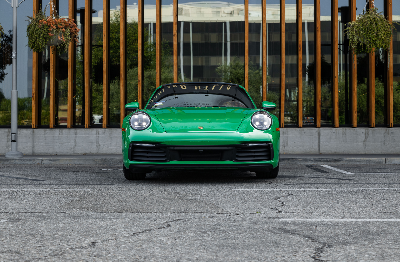 Green Porsche 911 (9)