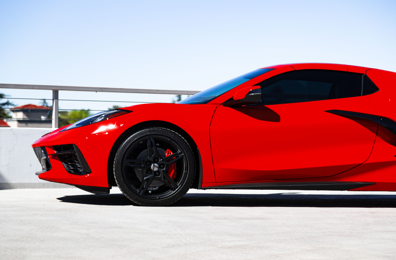 Red Corvette C8 (17)