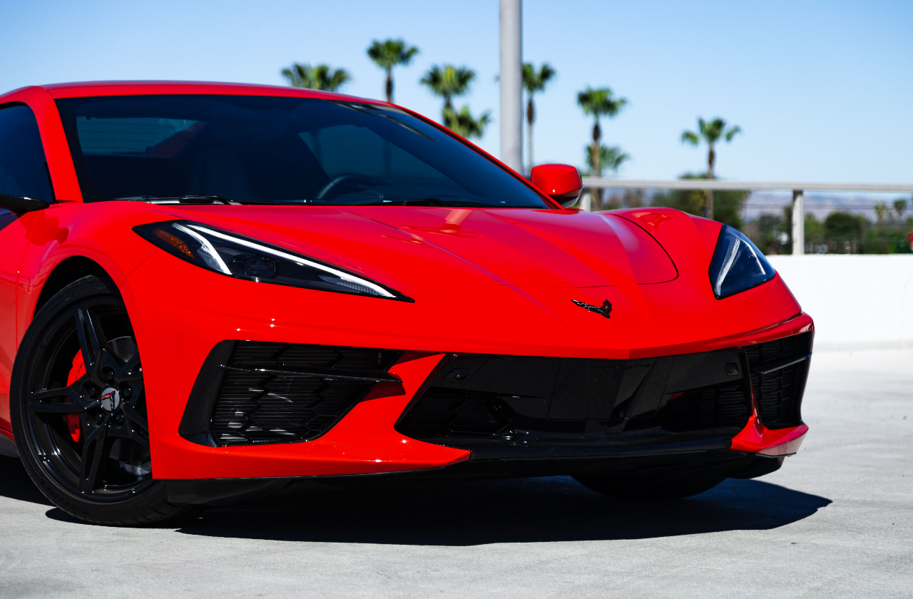 Red Corvette C8 (20)