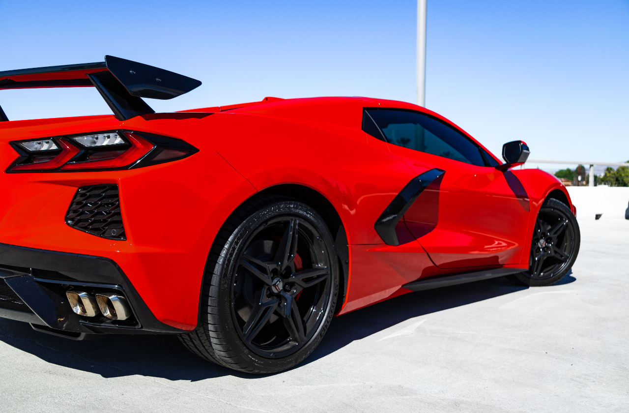 Red Corvette C8 (21)