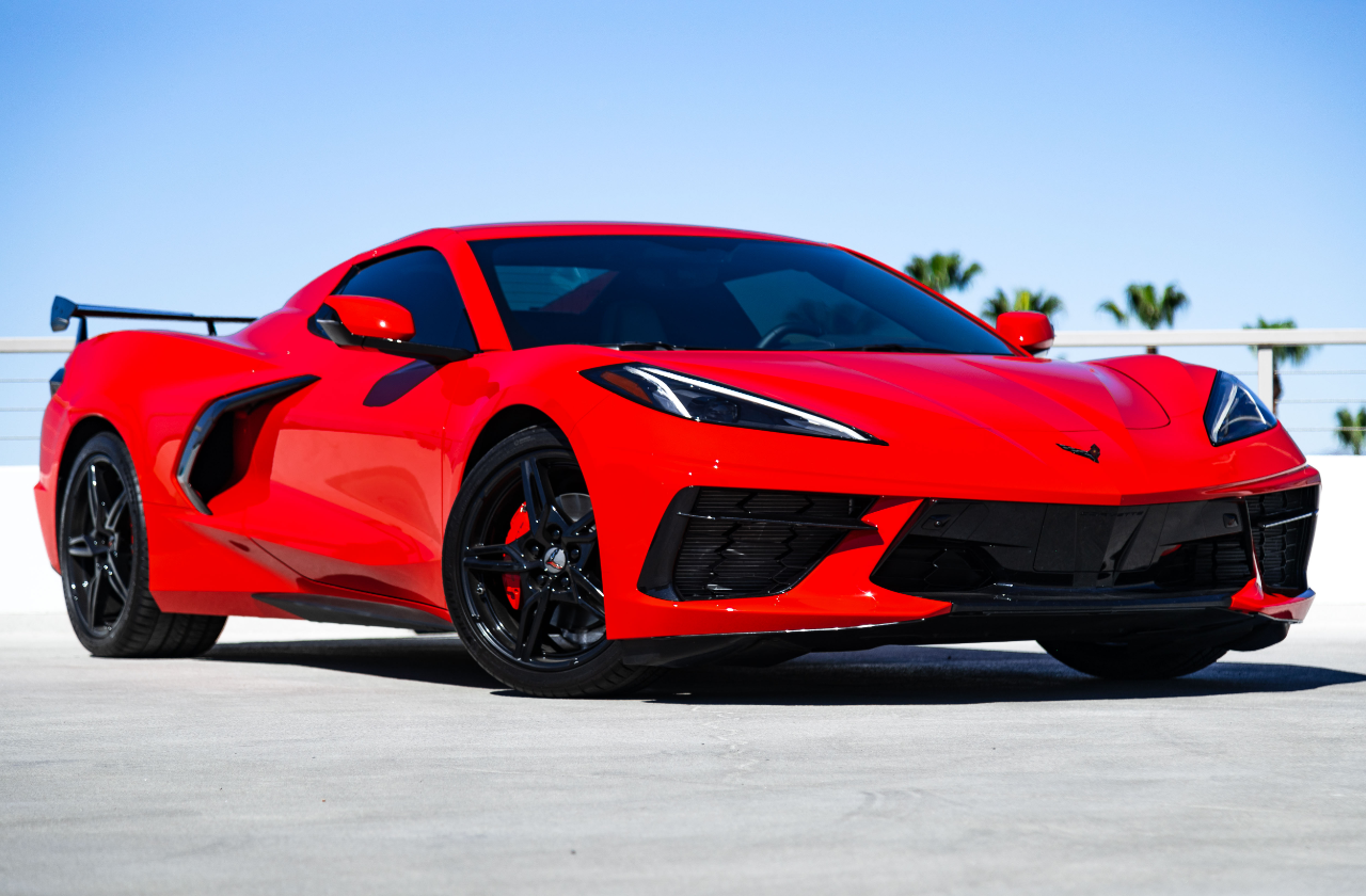 Red Corvette C8 (28)