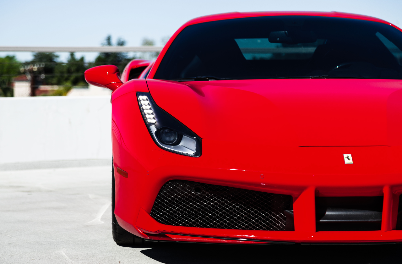 Red Ferrari 488 Coupe (25)