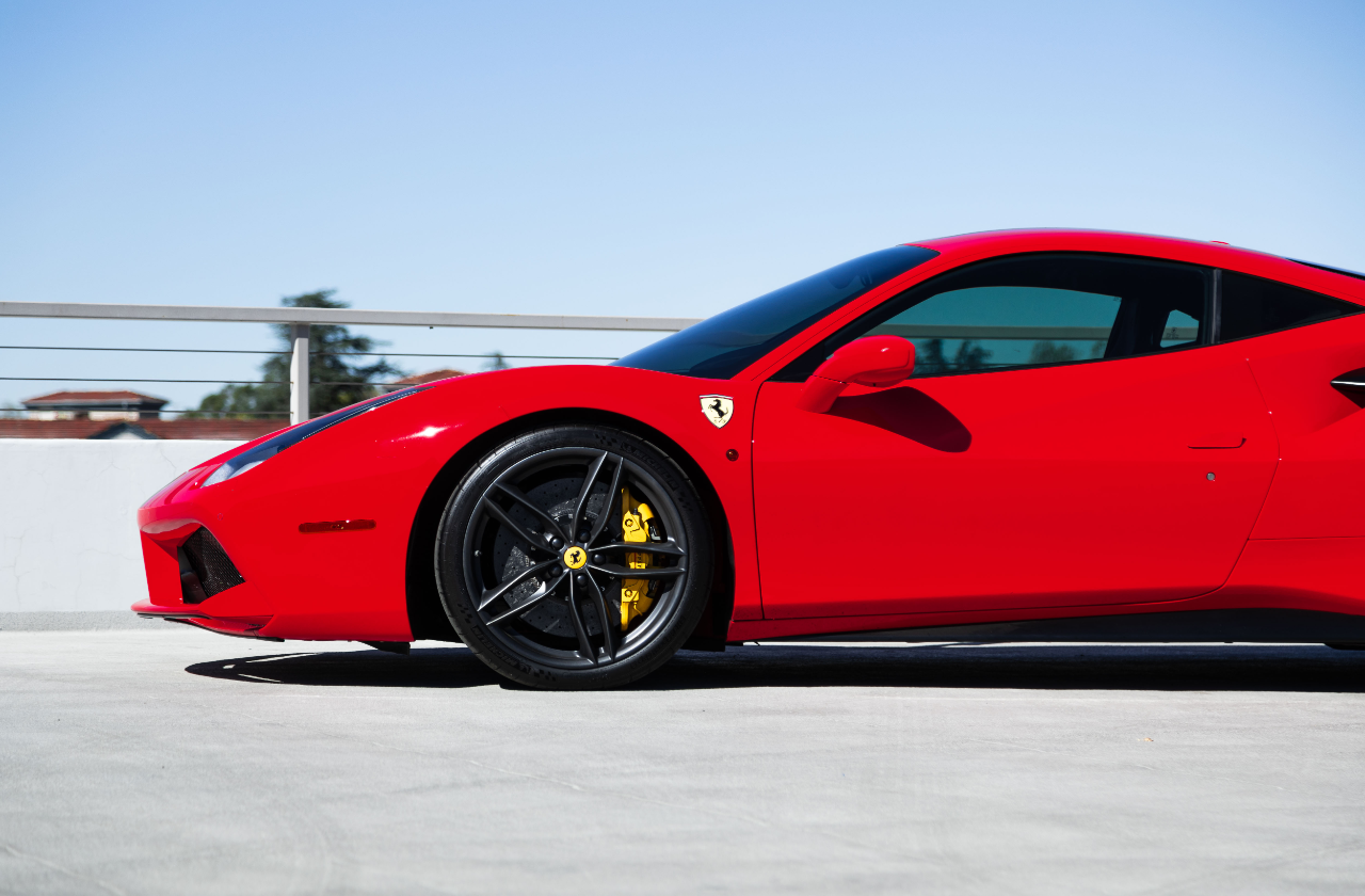 Red Ferrari 488 Coupe (26)