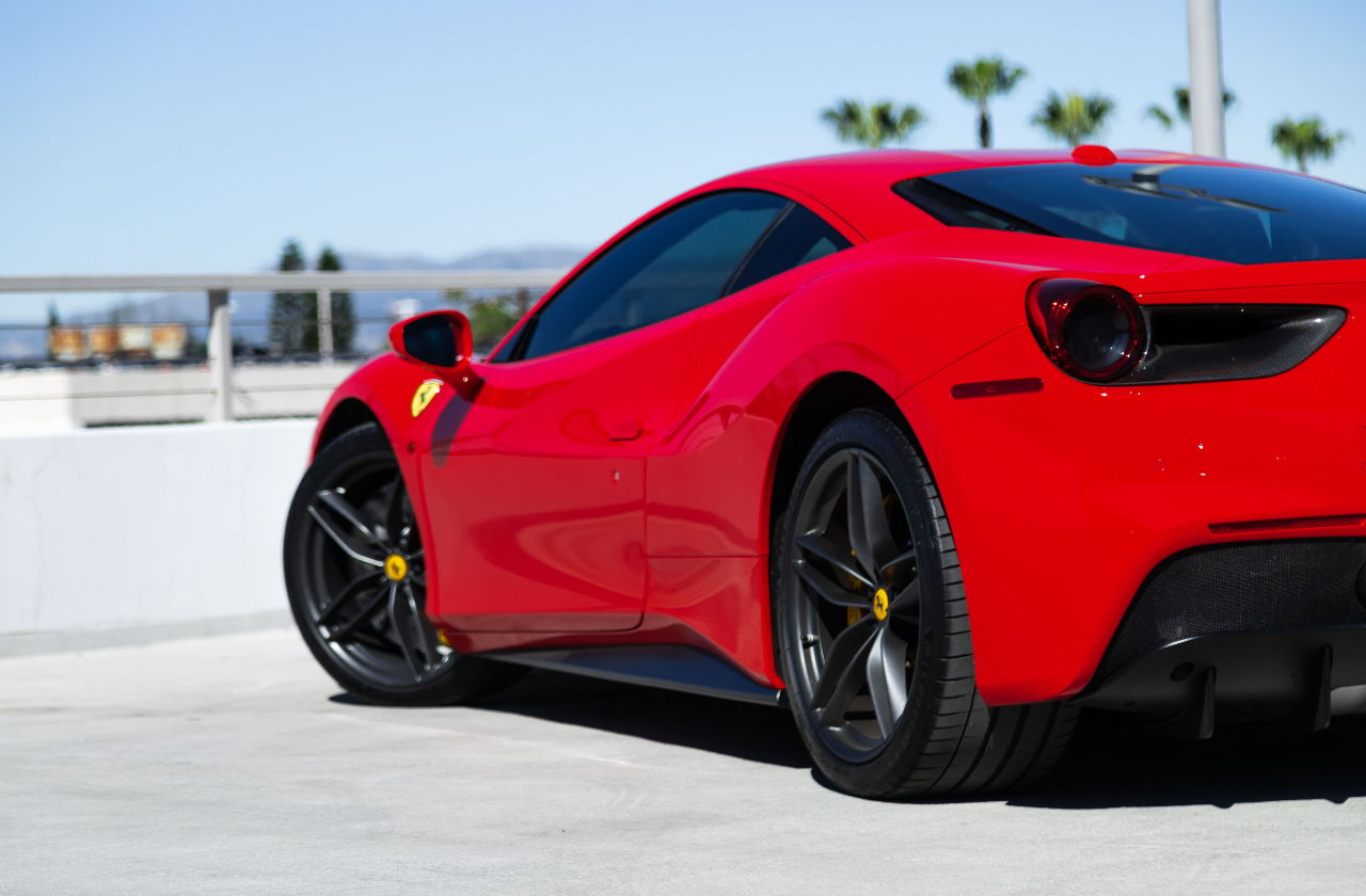 Red Ferrari 488 Coupe (27)