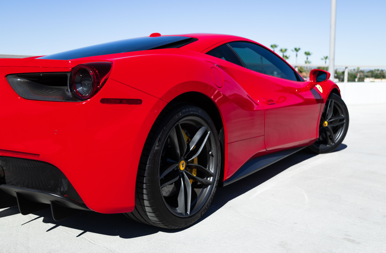 Red Ferrari 488 Coupe (30)