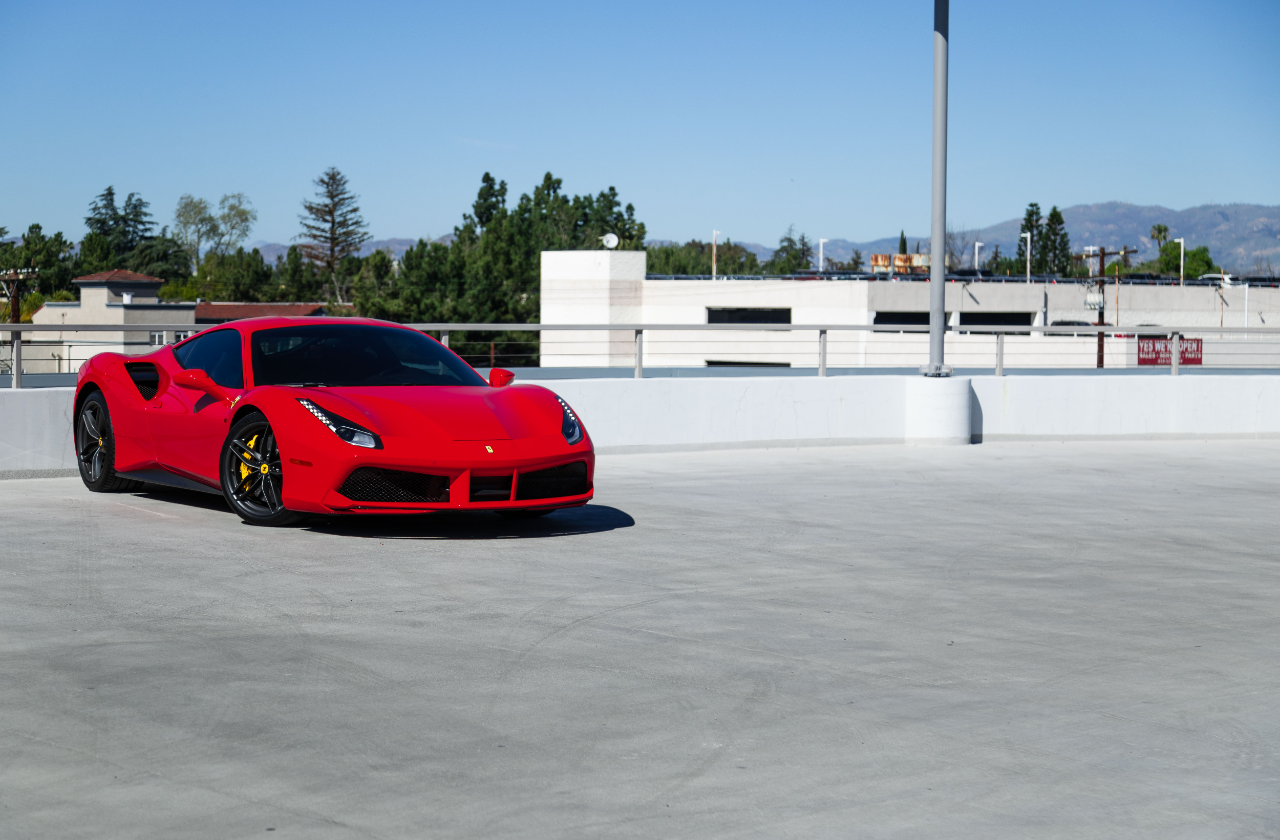 Red Ferrari 488 Coupe (35)